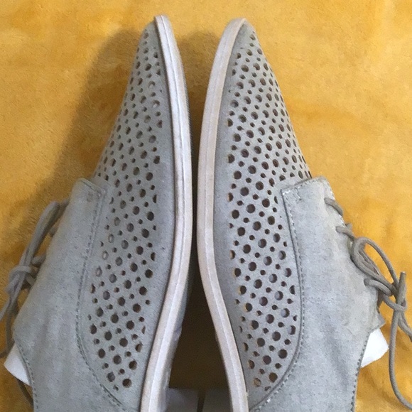 EUC BAR III “Gelsey” Suede Light Gray Lace Up Oxford Shoes Low Heels - Picture 13 of 16